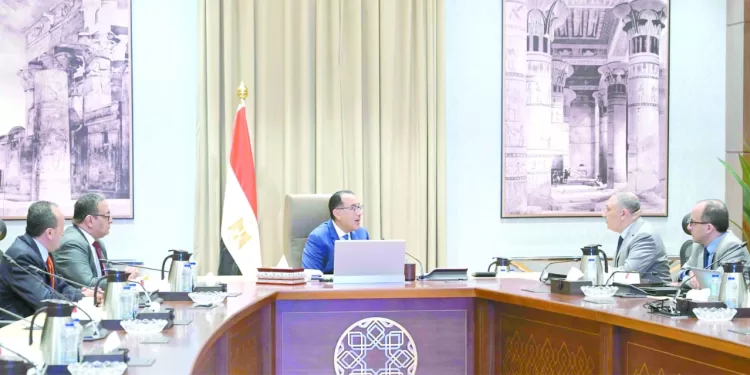 «قرصة ودن» لـ «شلبى»