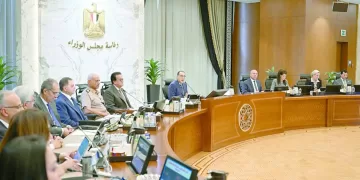 الحكومة فى اجتماعها الأسبوعى تناقش تطورات الأحداث فى الإقليم: مصر تحذر من خطر التصعيد 2 - جريدة الجمهورية الحكومة فى اجتماعها الأسبوعى تناقش تطورات الأحداث فى الإقليم: مصر تحذر من خطر التصعيد
