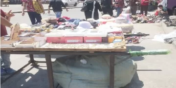 حرائق وأزمات وبضاعة «سيئة السمعة»: الباعة الجائلون سرطان  فى  وسط البلد 