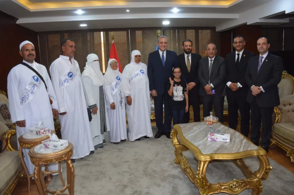 فرحة غامرة: محافظ الغربية يودع العمال الفائزين بالعمرة من مستقبل وطن 2 | جريدة الجمهورية