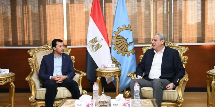 وزير الرياضة ومحافظ الغربية يفتتحان حمام سباحة في كفر الزيات 1 - جريدة الجمهورية وزير الرياضة ومحافظ الغربية يفتتحان حمام سباحة في كفر الزيات