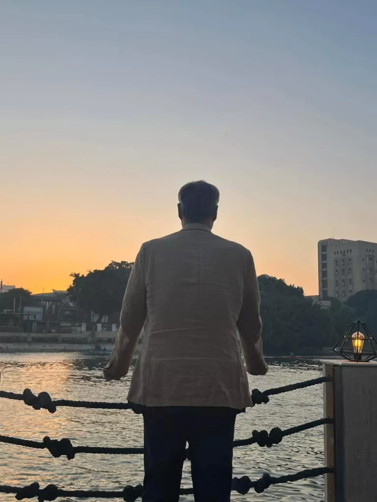 رئيس وزراء بافاريا يقضي صباحًا مصريًا بامتياز: فول وطعمية على ضفاف النيل 2 - جريدة الجمهورية WhatsApp Image 2024 10 05 at 12.15.46 AM - جريدة الجمهورية