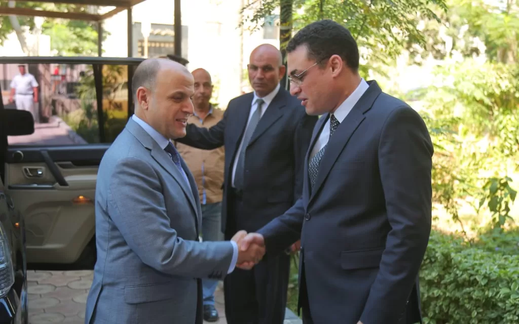 محافظ كفر الشيخ يهنئ المحامي العام الجديد بتولي منصبه.. ويشدد على أهمية تعزيز التعاون بين المؤسسات 2 - جريدة الجمهورية WhatsApp Image 2024 10 05 at 4.30.49 PM - جريدة الجمهورية
