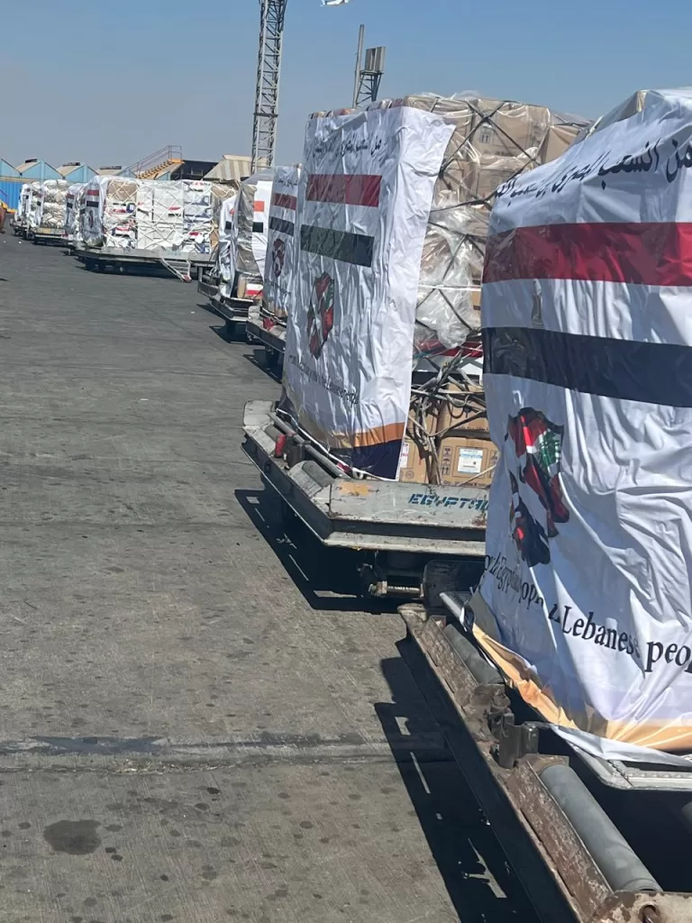 مصر للطيران تجلي ٢٨٦ راكبًا من المصريين العالقين بلبنان إلى أرض الوطن 32 - جريدة الجمهورية WhatsApp Image 2024 10 05 at 9.53.46 PM 3 - جريدة الجمهورية