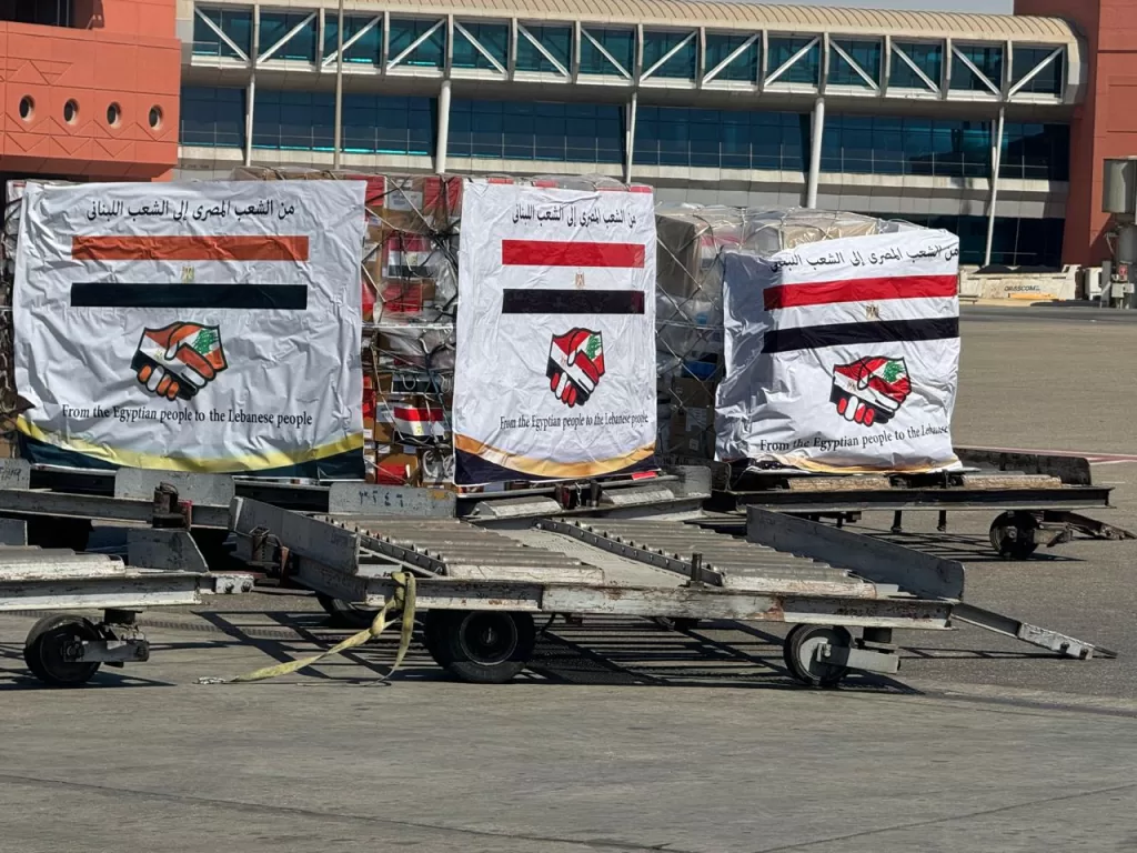 مصر للطيران تجلي ٢٨٦ راكبًا من المصريين العالقين بلبنان إلى أرض الوطن 39 - جريدة الجمهورية WhatsApp Image 2024 10 05 at 9.53.48 PM 2 - جريدة الجمهورية