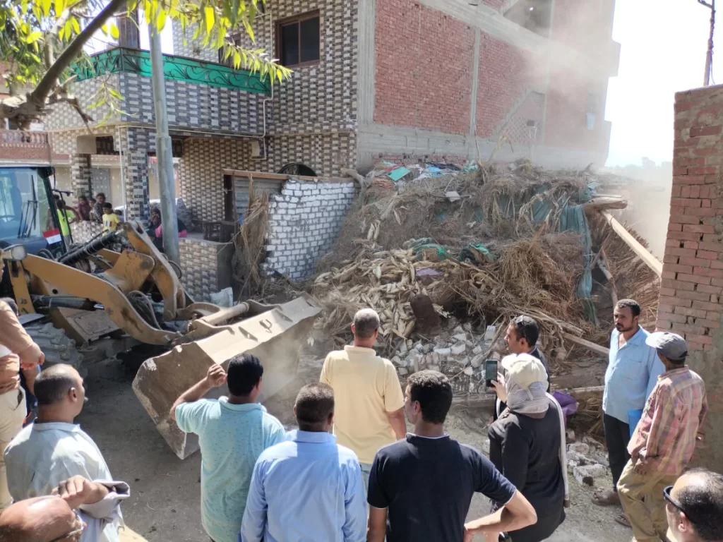 إجراءات صارمة في المنوفية: إحالة مسؤول عن التعديات على الأراضي للنيابة 4 - جريدة الجمهورية WhatsApp Image 2024 10 06 at 3.00.21 PM 3 - جريدة الجمهورية