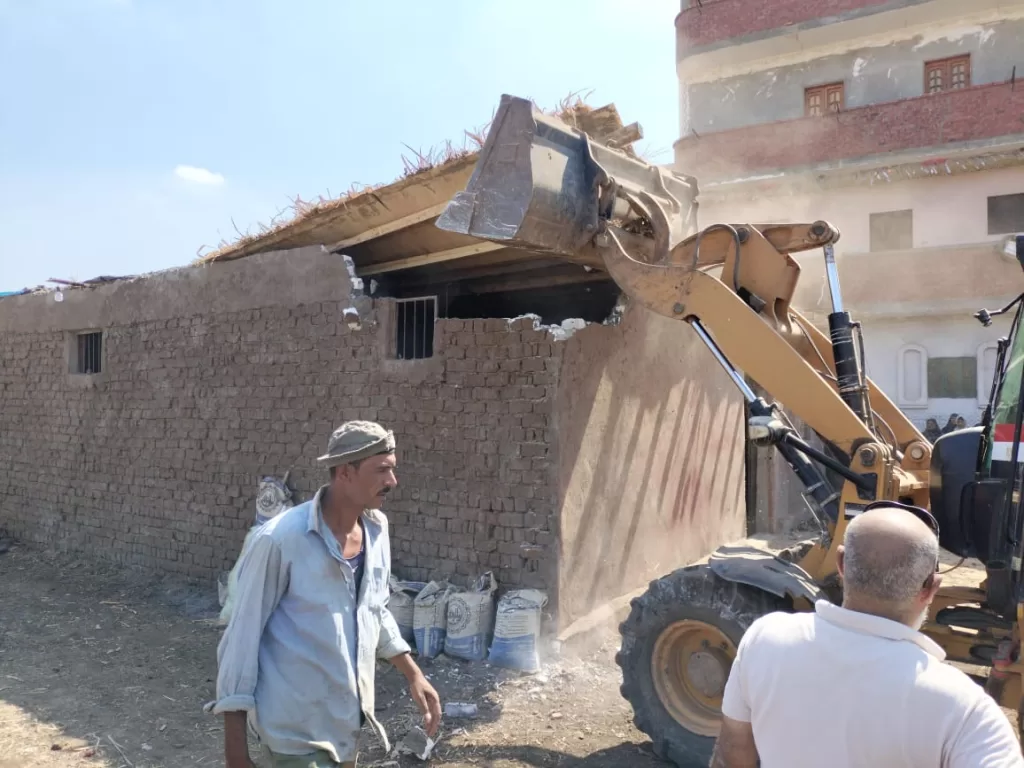 إجراءات صارمة في المنوفية: إحالة مسؤول عن التعديات على الأراضي للنيابة 6 - جريدة الجمهورية WhatsApp Image 2024 10 06 at 3.00.22 PM 1 - جريدة الجمهورية
