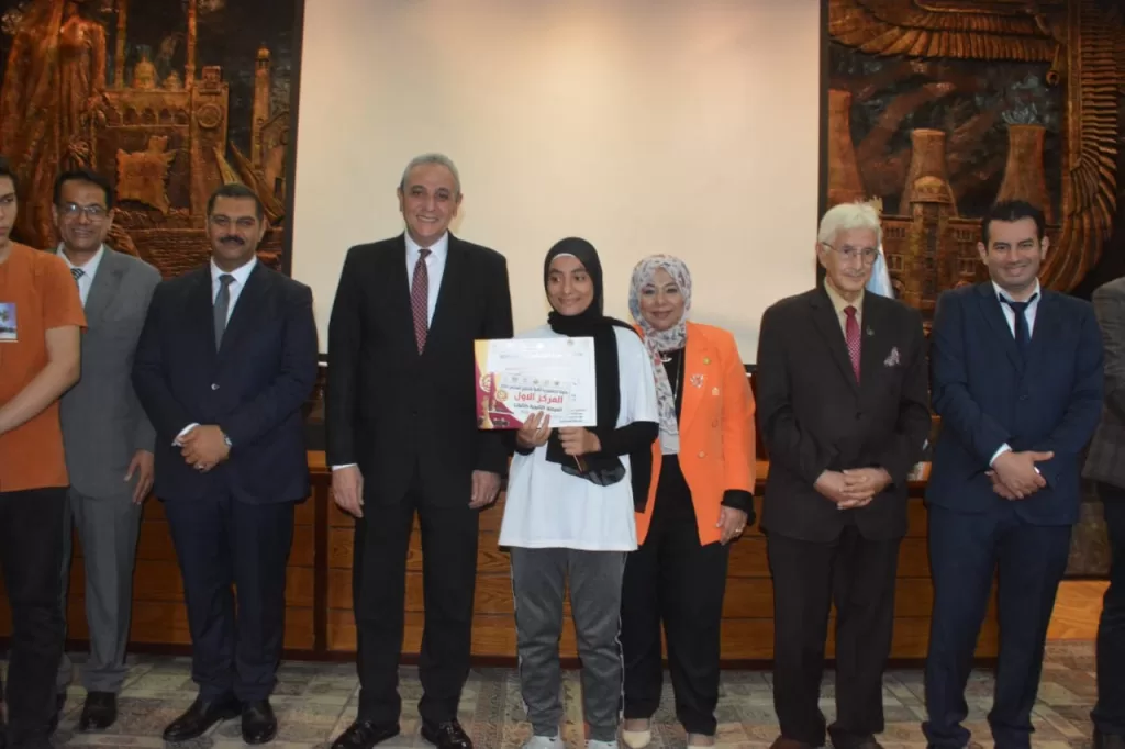 محافظ الغربية يشجع المواهب الشابة ويكرم أبطال الشطرنج 2 - جريدة الجمهورية WhatsApp Image 2024 10 07 at 11.51.10 PM 1 - جريدة الجمهورية