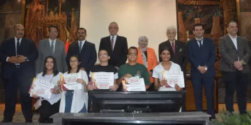 محافظ الغربية يشجع المواهب الشابة ويكرم أبطال الشطرنج