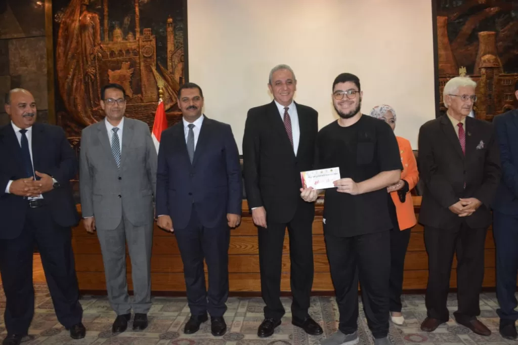 محافظ الغربية يشجع المواهب الشابة ويكرم أبطال الشطرنج 27 - جريدة الجمهورية WhatsApp Image 2024 10 07 at 11.51.24 PM 2 - جريدة الجمهورية