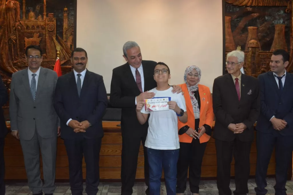 محافظ الغربية يشجع المواهب الشابة ويكرم أبطال الشطرنج 30 - جريدة الجمهورية WhatsApp Image 2024 10 07 at 11.51.25 PM 2 - جريدة الجمهورية
