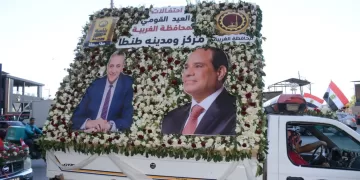 100 سيارة مزينة بالزهور تجوب شوارع الغربية في موكب بهيج إحتفالًا بعيدها القومي الـ226