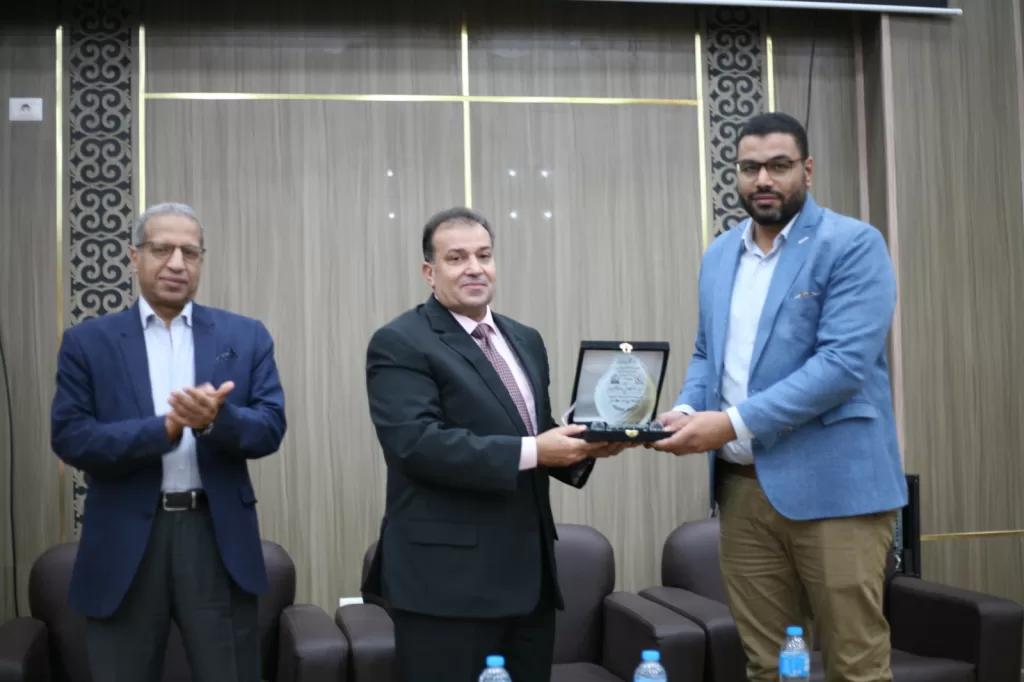 رئيس جامعة جنوب الوادي يوجه رسالة تحفيزية لطلاب العلاج الطبيعي الجدد في حفل استقبال مميز 4 - جريدة الجمهورية WhatsApp Image 2024 10 08 at 5.19.27 PM - جريدة الجمهورية