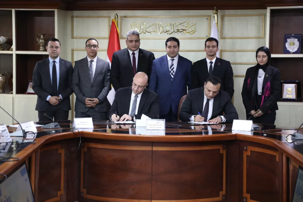 محافظ بني سويف وتنسيقية شباب الأحزاب توقعان بروتوكولًا لتحقيق التنمية المستدامة 4 - جريدة الجمهورية WhatsApp Image 2024 10 08 at 7.17.24 PM 2 - جريدة الجمهورية