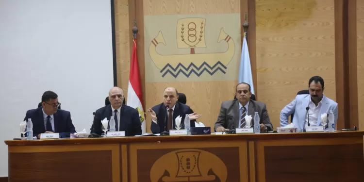 محافظ كفر الشيخ يوجه بتبسيط إجراءات التقنين في جميع القرى والمدن 1 - جريدة الجمهورية «بشته» نجم مشروع كفر الشيخ ينضم للمنتخب الوطني لكرة السلة