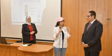 رئيس جامعة القاهرة يزور الفرع الدولي بـ 6 أكتوبر ويؤكد على أهمية الجودة والتواصل مع الطلاب