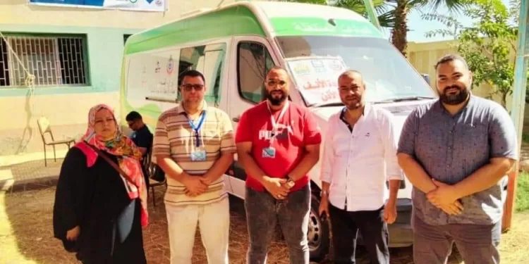 قافلة طبية مجانية تغطي احتياجات 1162 مواطن في قرية الترزي وتقدم خدمات طبية متكاملة