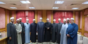 مجمع البحوث الإسلامية ووزارة الخارجية ينسقان جهود دعم البعثات الأزهرية