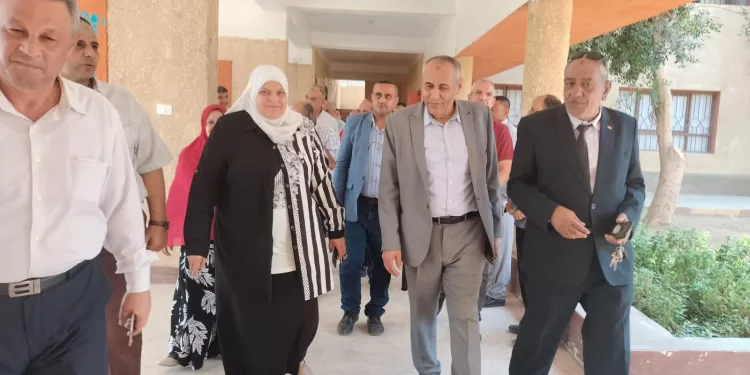 مساعد الوزير يشدد على ضرورة الحضور والمشاركة في الأنشطة وتفعيل مجموعات التقوية بمدارس الفيوم