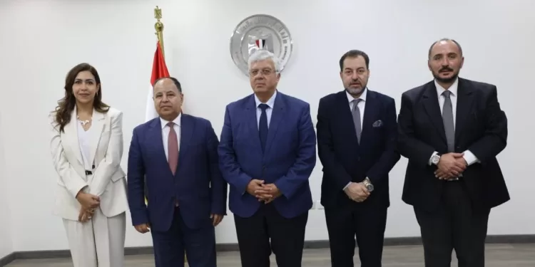 بروتوكول تعاون بين «التعليم العالي» و «التأمين الصحي الشامل» لمشاركة المستشفيات الجامعية في المنظومة 1 - جريدة الجمهورية بروتوكول تعاون بين «التعليم العالي» و «التأمين الصحي الشامل» لمشاركة المستشفيات الجامعية في المنظومة