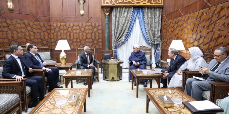 شيخ الأزهر: حضارة اليوم أبعدَت الدين عن حياة الإنسان وتسبَّبت في فراغ أخلاقي لا حدود له 1 - جريدة الجمهورية شيخ الأزهر: حضارة اليوم أبعدَت الدين عن حياة الإنسان وتسبَّبت في فراغ أخلاقي لا حدود له