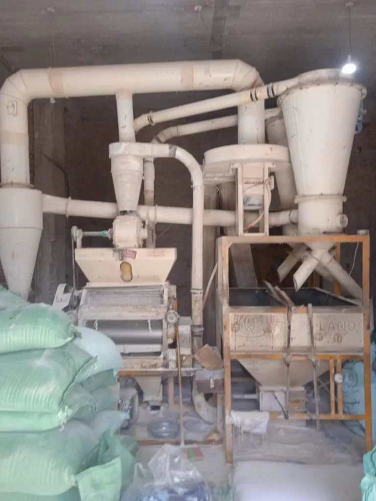 ضبط 9 أطنان دقيق مدعم تتحول لسياحي في مطحن بالباجور 5 - جريدة الجمهورية WhatsApp Image 2024 10 16 at 12.00.24 PM 1 - جريدة الجمهورية