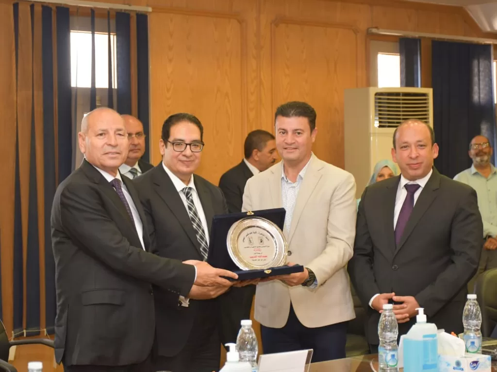 رئيس جامعة القاهرة يؤكد على أهمية التخطيط العلمي في تطوير مستشفى قصر العيني 4 - جريدة الجمهورية WhatsApp Image 2024 10 16 at 12.19.22 PM 5 - جريدة الجمهورية