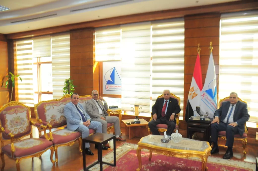 رئيس جامعة كفر الشيخ يترأس لجنة لاختيار قيادة جديدة لكلية العلاج الطبيعي 2 - جريدة الجمهورية WhatsApp Image 2024 10 16 at 4.02.26 PM - جريدة الجمهورية