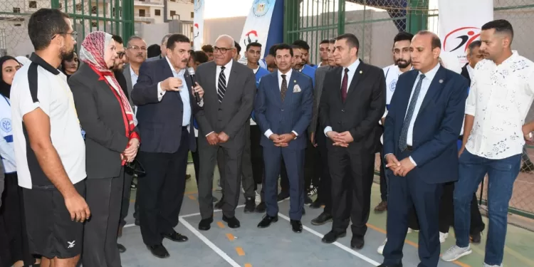 صبحي يشهد المراحل النهائية للاستعداد لافتتاح مركز شباب الجزيرة 2