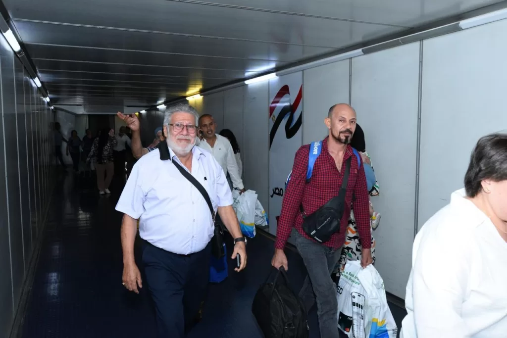 وزير الطيران: تسهيل إجراءات نقل المساعدات والإجلاء من وإلى لبنان 31 - جريدة الجمهورية WhatsApp Image 2024 10 16 at 9.30.13 PM 2 - جريدة الجمهورية