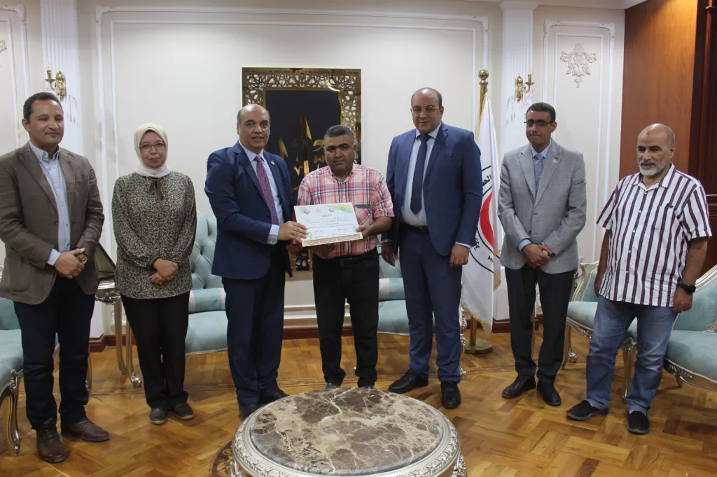صحة الدقهلية وطب المنصورة توقعان بروتوكولًا للحد من عمليات القيصرية وتشجيع الولادة الطبيعية 22 - جريدة الجمهورية WhatsApp Image 2024 10 17 at 12.29.08 PM 2 - جريدة الجمهورية