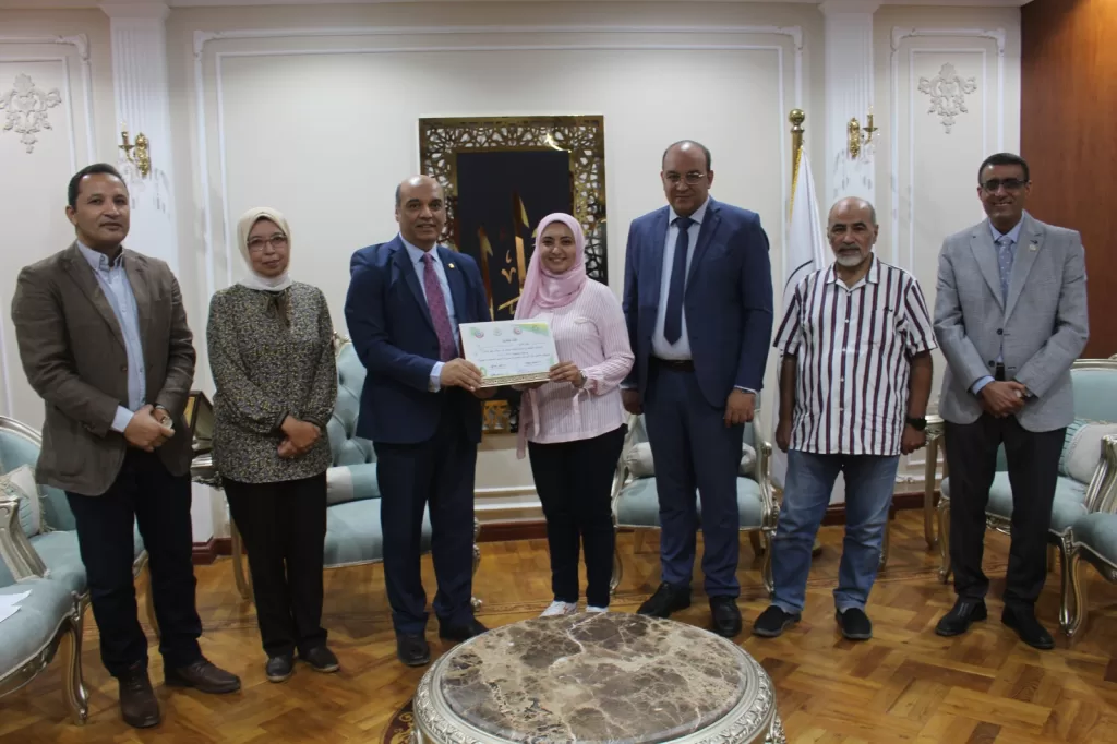 صحة الدقهلية وطب المنصورة توقعان بروتوكولًا للحد من عمليات القيصرية وتشجيع الولادة الطبيعية 34 - جريدة الجمهورية WhatsApp Image 2024 10 17 at 12.29.10 PM - جريدة الجمهورية