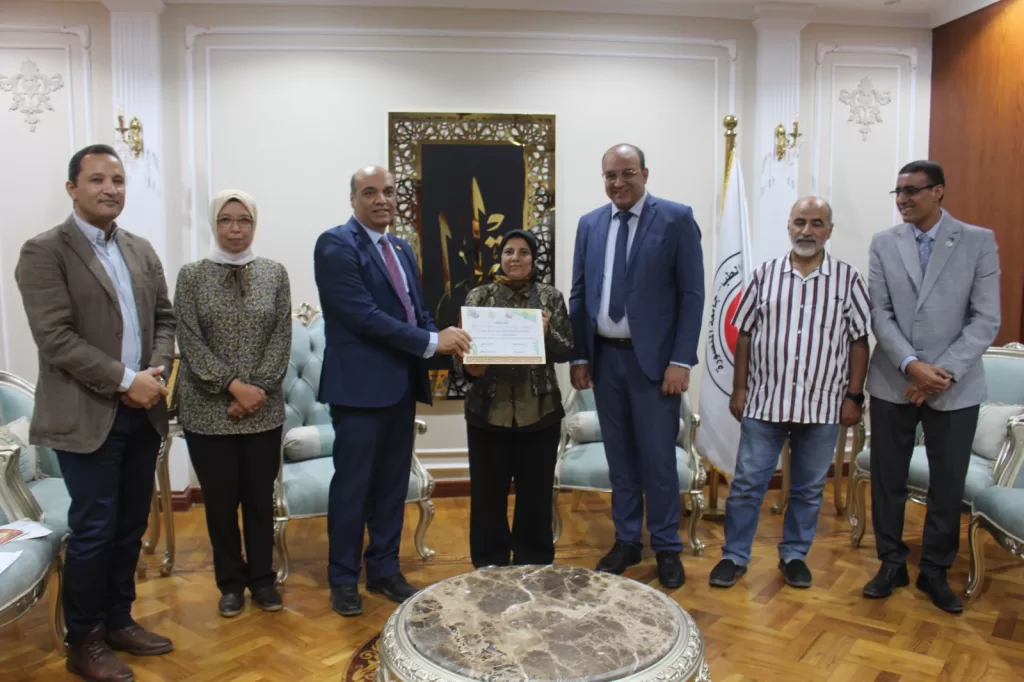 صحة الدقهلية وطب المنصورة توقعان بروتوكولًا للحد من عمليات القيصرية وتشجيع الولادة الطبيعية 33 - جريدة الجمهورية WhatsApp Image 2024 10 17 at 12.29.10 PM 4 - جريدة الجمهورية