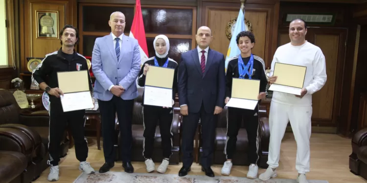 محافظ كفر الشيخ يكرم أبطال مصر في الكاراتيه من أبناء المحافظة