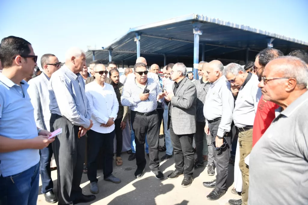 جولة تفقدية مفاجئة لمحافظ الدقهلية على محطات الوقود.. خط ساخن لتلقي شكاوى المواطنين بشأن الأسعار 12 - جريدة الجمهورية WhatsApp Image 2024 10 18 at 2.37.59 PM 1 - جريدة الجمهورية