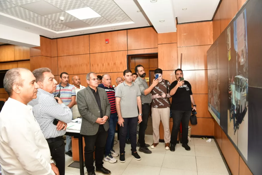 جولة تفقدية مفاجئة لمحافظ الدقهلية على محطات الوقود.. خط ساخن لتلقي شكاوى المواطنين بشأن الأسعار 13 - جريدة الجمهورية WhatsApp Image 2024 10 18 at 2.38.00 PM 3 - جريدة الجمهورية