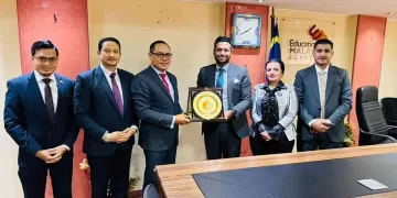 تعزيز التعاون الأكاديمي: جامعة المنصورة تلتقي بالسفارة الماليزية