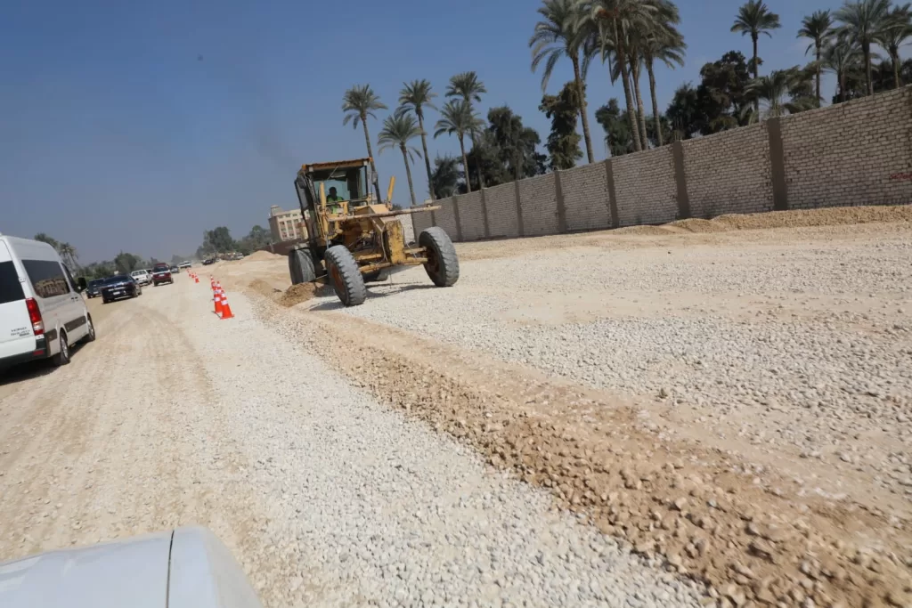 محافظ الجيزة يُطلق حملة لتطوير الطرق والمحاور المرورية 11 - جريدة الجمهورية WhatsApp Image 2024 10 19 at 3.23.27 PM 2 - جريدة الجمهورية