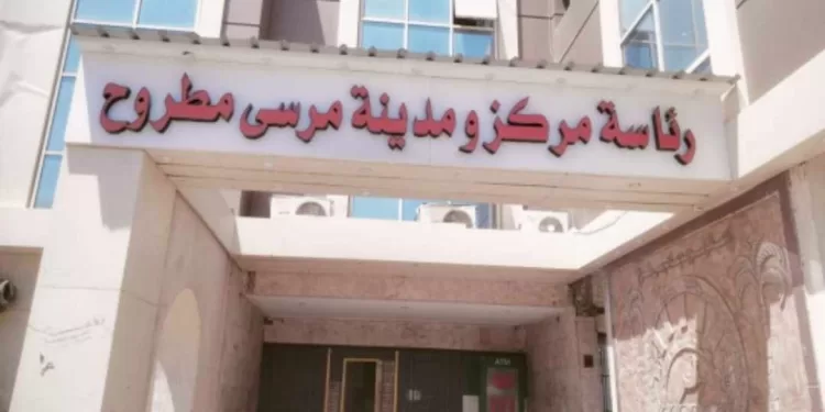 «مبادرة بداية»: 1912 خدمة للمواطنين و1016فحص ملف تقنين بمطروح 1 - جريدة الجمهورية «مبادرة بداية»: 1912 خدمة للمواطنين و1016فحص ملف تقنين بمطروح