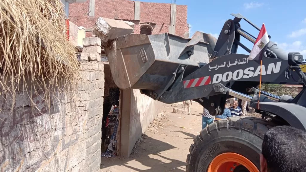 حملة إزالة واسعة النطاق تستهدف 65 حالة تعدٍ على الأراضي في الغربية 4 - جريدة الجمهورية WhatsApp Image 2024 10 20 at 7.59.37 PM 2 - جريدة الجمهورية