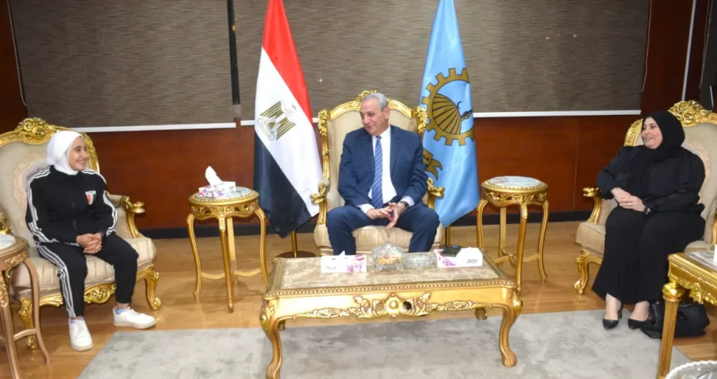 محافظ الغربية يكرم البطلة بسملة أبو النني احتفاءً بإنجازها العالمي 10 - جريدة الجمهورية WhatsApp Image 2024 10 23 at 12.47.46 AM - جريدة الجمهورية