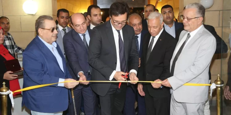 160 فنانًا من 16 دولة يلتقون في القاهرة للاحتفاء بفن الخط العربي