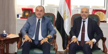 شراكة استراتيجية بين قطاع الأعمال والعمل لتعزيز الكفاءات وخلق فرص عمل جديدة