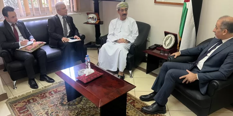 عمان تدعم نضال الشعب الفلسطيني: لقاء مثمر بين مندوبي البلدين 1 - جريدة الجمهورية 50 عامًا من العطاء: المركز الجوي العماني يحتفل بمسيرته الحافلة