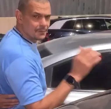 وصول ثلاثي الزمالك إلى مطار القاهرة بعد الإفراج عنهم بالإمارات 1 - جريدة الجمهورية وصول ثلاثي الزمالك إلى مطار القاهرة بعد الإفراج عنهم بالإمارات