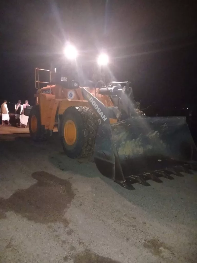 تحذيرات عاجلة: سيول تجتاح جنوب حلايب والسلطات تطلق نداءً للجميع باتخاذ الاحتياطات اللازمة 4 - جريدة الجمهورية WhatsApp Image 2024 10 31 at 10.54.07 PM 2 - جريدة الجمهورية