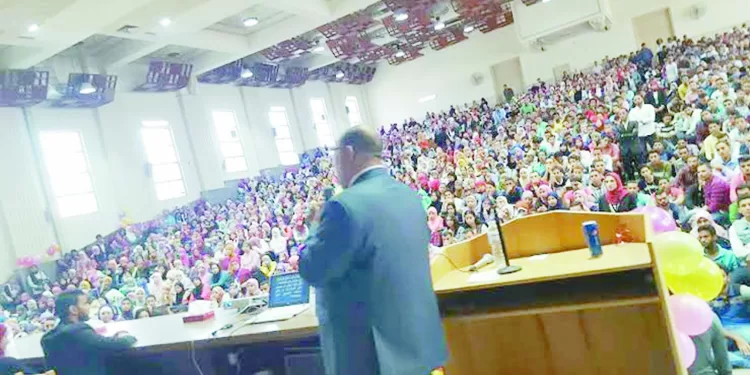 الأستاذ المتفرغ: خبرة وعلم.. وعقول تعطى بلا مقابل 1 - جريدة الجمهورية الأستاذ المتفرغ: خبرة وعلم.. وعقول تعطى بلا مقابل