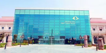 مدير مكتبة العاصمة الإدارية يؤيد كلامه بالأدلة: إسرائيل سرقت الأرشيف الفلسطينى والعربى