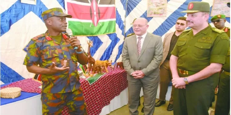 بدورات كليتى الحرب العليا والدفاع المدنى: الأكاديمية العسكرية تنظم فعاليات اليوم الوطنى للدارسين الوافدين 1 - جريدة الجمهورية بدورات كليتى الحرب العليا والدفاع المدنى: الأكاديمية العسكرية تنظم فعاليات اليوم الوطنى للدارسين الوافدين