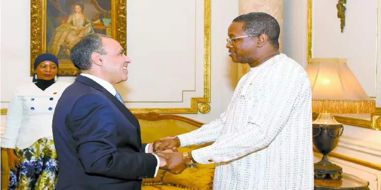 وزير الخارجية يستعرض تجربة مصر فى مكافحة الإرهاب مع «تراورى»: ندعم جهود بوركينا فاسو لاستكمال استحقاقات المرحلة الانتقالية